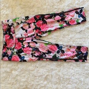 Give Love Get Love floral print Capri leggings.